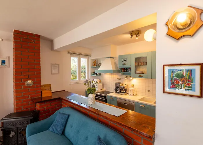 Dolphin וילה יאדריה