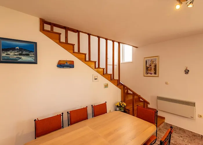 Dolphin * יאדריה